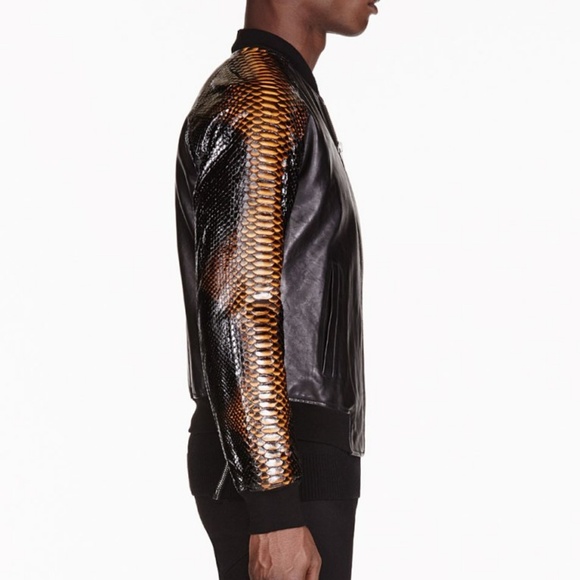 Super stylish Men's Black Python Leather Jacket - Picture 3 of 8